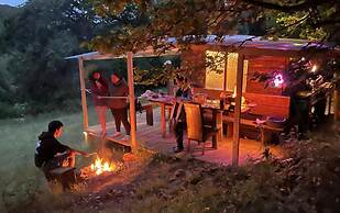 Wood Cabin & 4 Large Bell Tents - Hapus Hideaway