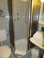 Hotel zum Rosenteich