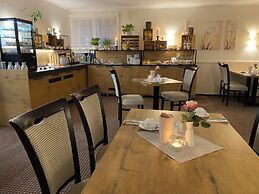 Hotel zum Rosenteich