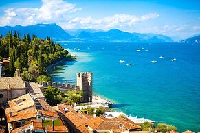 Orange Apartment Desenzano With Wi-fi