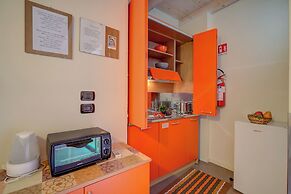 Orange Apartment Desenzano With Wi-fi