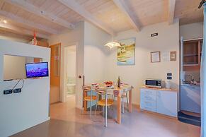Blue Apartment Desenzano With Wifi