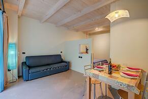 Blue Apartment Desenzano With Wifi