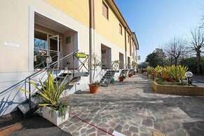 Blue Apartment Desenzano With Wifi