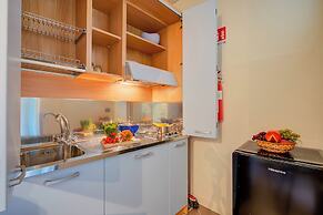 Blue Apartment Desenzano With Wifi