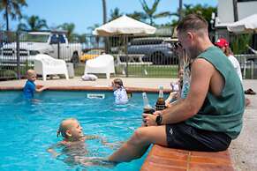 Kinka Palms Motel