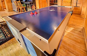 Cabin Fever Lodge #750