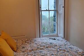 Impeccable 1-bed Apartment in Ilfracombe