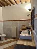 Lovely Home Between Volterra and San Gimignano