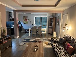 Funchal Apt- Sleeps 2 - Pool & Parking - Madeira