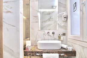 Athens The L7 Str - Luxury Boutique Collection Hotel