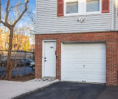 Hillyer Manner - Comfy Townhouse In Great Location! 3 Bedroom Townhous