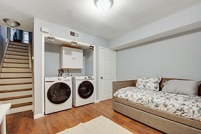 Hillyer Manner - Comfy Townhouse In Great Location! 3 Bedroom Townhous