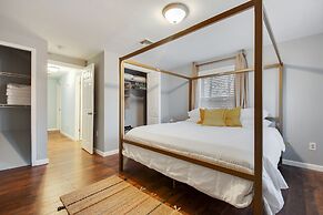 Hillyer Manner - Comfy Townhouse In Great Location! 3 Bedroom Townhous