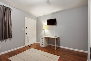 Hillyer Manner - Comfy Townhouse In Great Location! 3 Bedroom Townhous