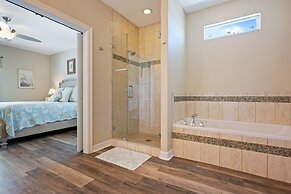 The Esscape 3 Bedroom Home by RedAwning