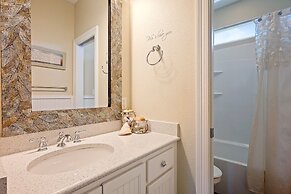 The Esscape 3 Bedroom Home by RedAwning