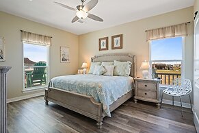 The Esscape 3 Bedroom Home by RedAwning