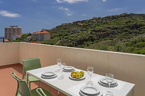 Duplex With sea View, Reis Magos V
