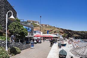 Duplex With sea View, Reis Magos V