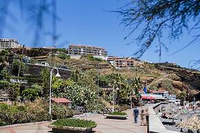 Duplex With sea View, Reis Magos V