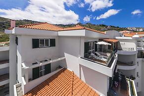 Duplex With sea View, Reis Magos V