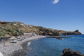 Duplex With sea View, Reis Magos V