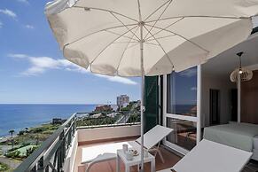 Duplex With sea View, Reis Magos V