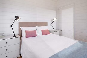 A Haven by the Sea, Casa da Rocha de Baixo,