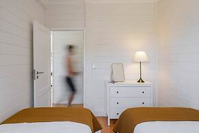 A Haven by the Sea, Casa da Rocha de Baixo,