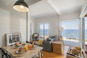 A Haven by the Sea, Casa da Rocha de Baixo,