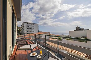 Duplex in the Tourist Area, With sea View - Lido I