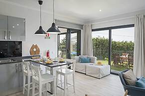 Felicidade Rocha I, for Families, With a Pool