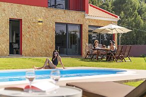 Felicidade Rocha I, for Families, With a Pool