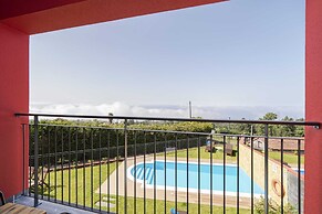 Felicidade Rocha I, for Families, With a Pool