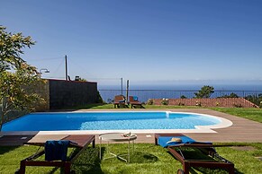 Felicidade Rocha II - For Families, With a Pool