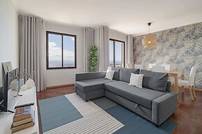 Bright Apartment With Pool, Garajau IV
