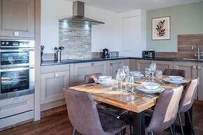 The Beacon - 3 Bed - Ludchurch