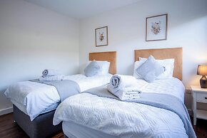 The Beacon - 3 Bed - Ludchurch