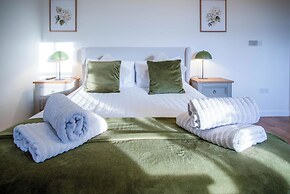 The Beacon - 3 Bed - Ludchurch