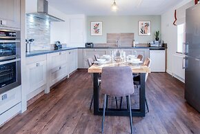 The Beacon - 3 Bed - Ludchurch