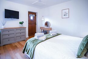 The Beacon - 3 Bed - Ludchurch