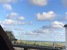 Contemporary Guest House With Outside Barrel Sauna