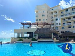 Cancun Plaza - Best Beach