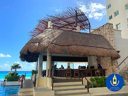 Cancun Plaza - Best Beach