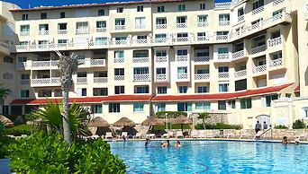 Cancun Plaza - Best Beach