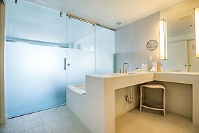 W Residences Luxury Suites Across from Fort Lauderdale Beach