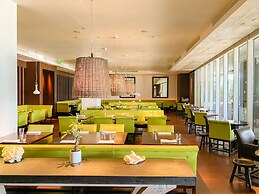 W Residences Luxury Suites Across from Fort Lauderdale Beach