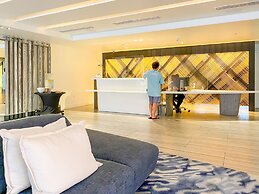 W Residences Luxury Suites Across from Fort Lauderdale Beach