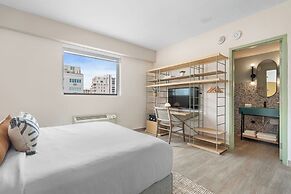 HiBird- Apartment and Suites Hotel